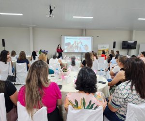  Cooperadas de Quedas do Iguaçu Participam de Palestra Inspiradora com Psicóloga Maressa França