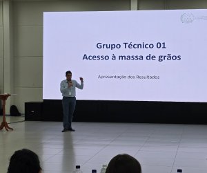  COASUL sedia 7&ordf; reuni&atilde;o sobre seguran&ccedil;a em unidades de armazenamento de gr&atilde;os.